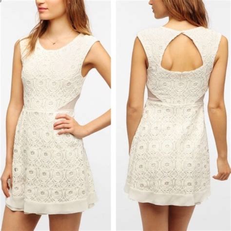 Medallion Lace Dress 